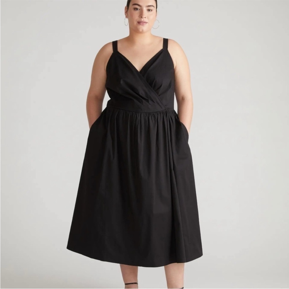 Universal Standard Women's XS 10/12 Large Bellport Sateen Dress Wrap Black
